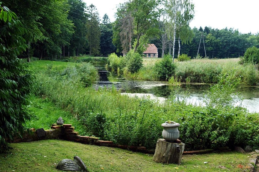 Cichy Dwór Manowo Exterior foto